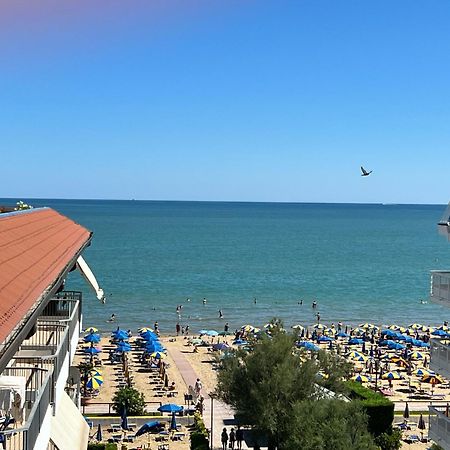 Apartamento Blue Moon Penthouse Lido di Jesolo Exterior foto